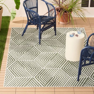 Nicole Miller Ombre Geo Indoor/Outdoor Area Rug:- 4' x 5', Green