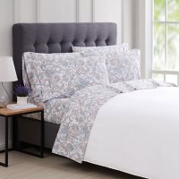 London Fog 4-Piece & 6-Piece Luxury Sheet Sets (Assorted Sizes and Colors)