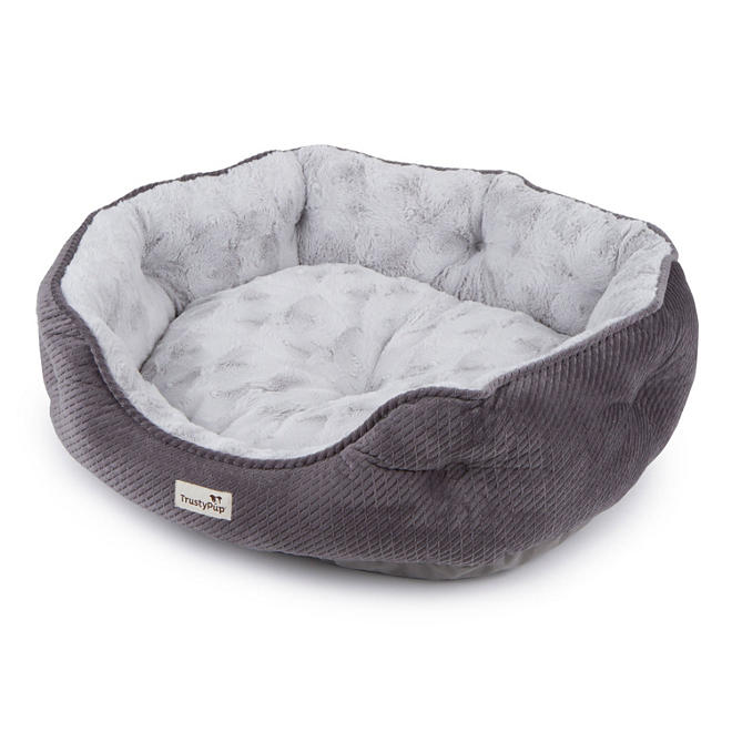 TrustyPup ThermaNest Pet Bed, 26" x 22"