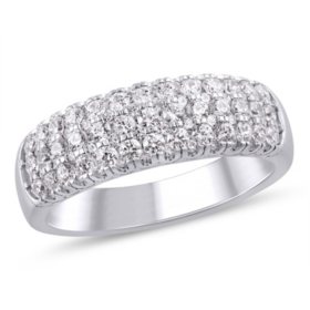 Round Cut Pavé Diamond Band Ring in 14K Gold