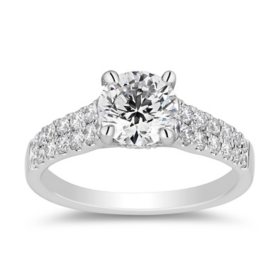 Round Cut Diamond Ring in 18K Gold