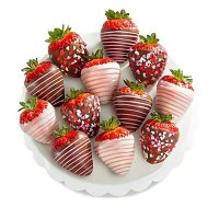 Heartfelt Chocolate Covered Strawberries (12 pc.)