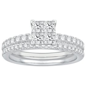 1.05 CT. T.W. Princess Cut Diamond Bridal Set in 14K White Gold