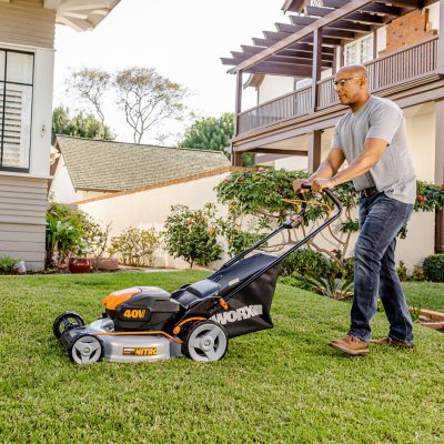 WORX WG183 13 Inch Cordless String Trimmer with Battery Charger