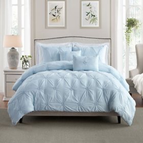 Swift Home Premium Collection Ultra Plush Floral Pintuck Comforter