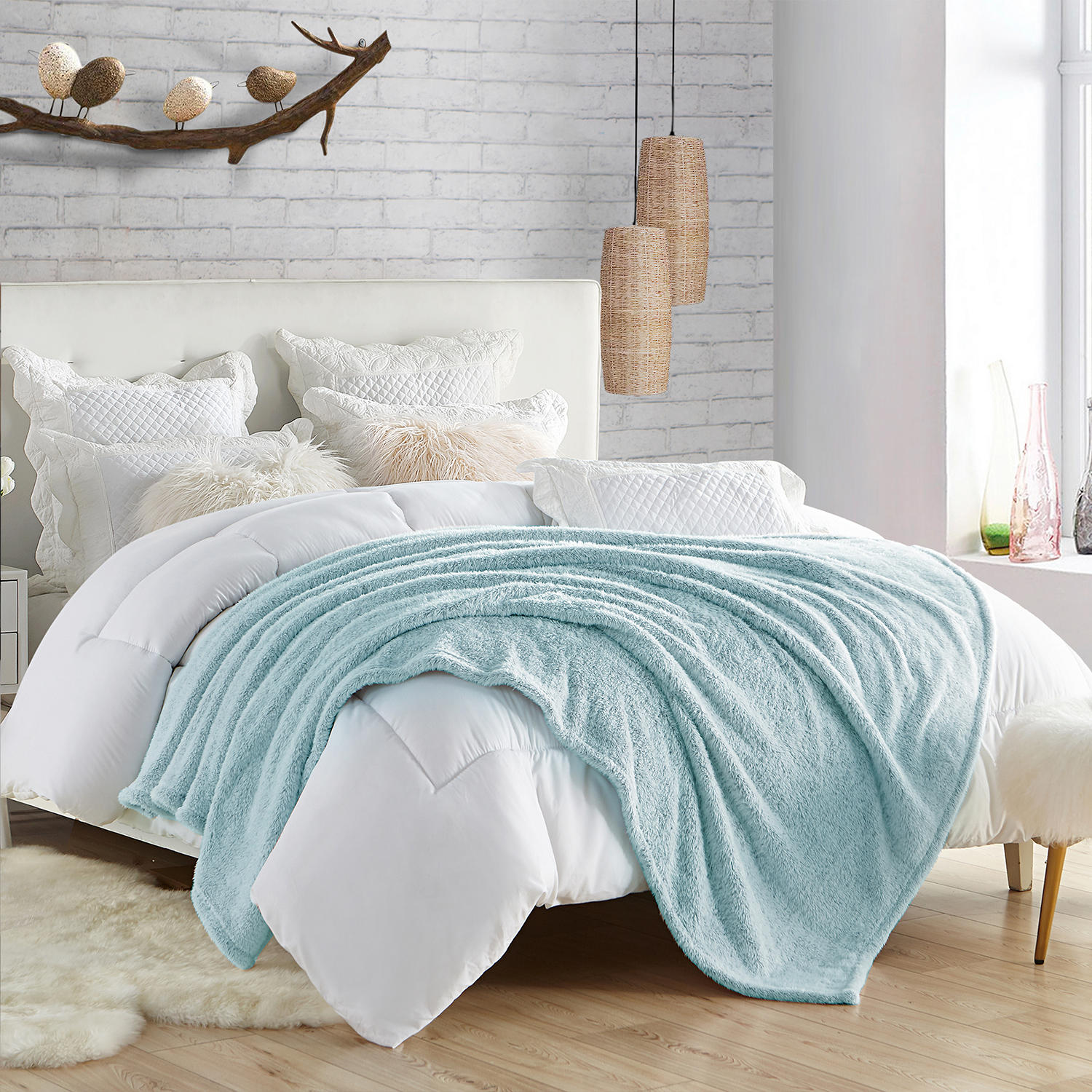 Swift Home Oversized 60″ x 70″ Extra-Fluffy High Pile Cotton Candy Soft Faux Fur Throw Blanket