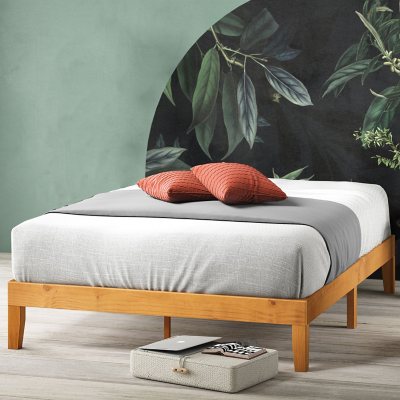 Solid pine on sale platform bed