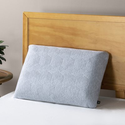 Stay cool memory outlet foam pillow