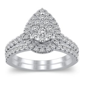 0.96 CT T.W. Diamond Bridal Set in 14K White Gold