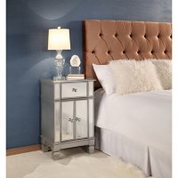 Sarah Mirrored Accent Table		