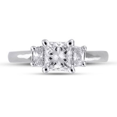 1.30 ct. t.w. Princess/Trap. Diamond Ring (E, VS2) - Sam's Club