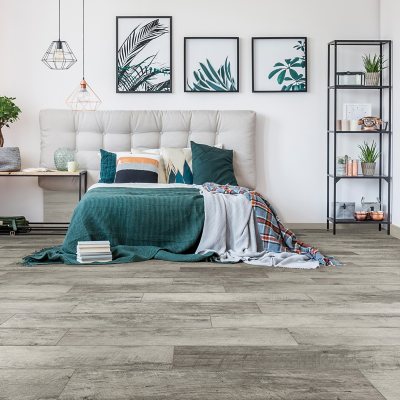 Select Surfaces Smoked Hickory SpillDefense Laminate Flooring