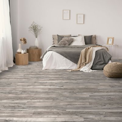 Select Surfaces Southern Gray SpillDefense Laminate Flooring (12.34 sqft per box)