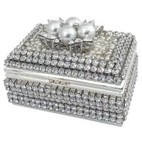 Isabella Adams 4 Pearls & Swarovski Crystal Ring Box
