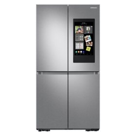 Samsung 29 cu. ft. Smart 4-Door Flex™ Refrigerator with Family Hub™ and Beverage Center 