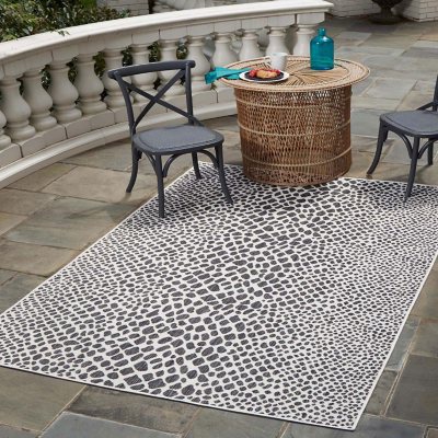 Jill Zarin Cape Town Outdoor Rug:- Black, 9' x 12'