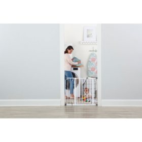 Regalo Easy Step Baby Gate, 29" - 34" or 35" - 38.5"