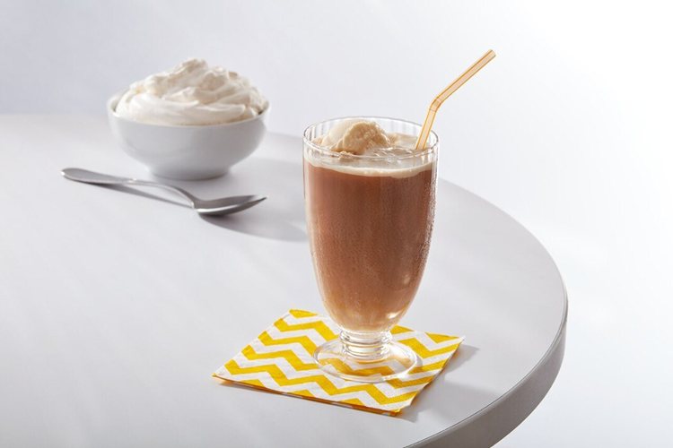 https://scene7.samsclub.com/is/image/samsclub/20201106-recipe-coldbrewteafloat?wid=750