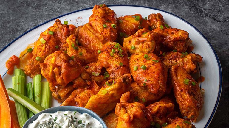 Buffalo Chicken Wings With Creamy Blue Cheese Dip Recipe Sams Club 0978