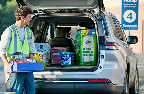 Last step, just stay in your car and we’ll load it for you. It’s so easy. 