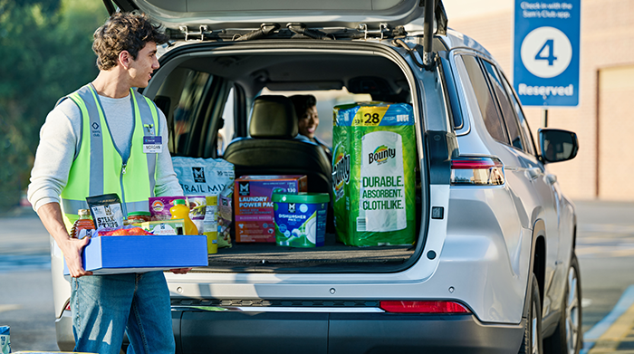 Last step, just stay in your car and we’ll load it for you. It’s so easy. 